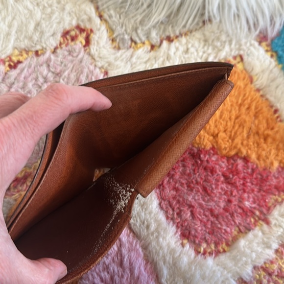 EUC UNISEX Louis Vuitton Bi fold wallet - Picture 5 of 6